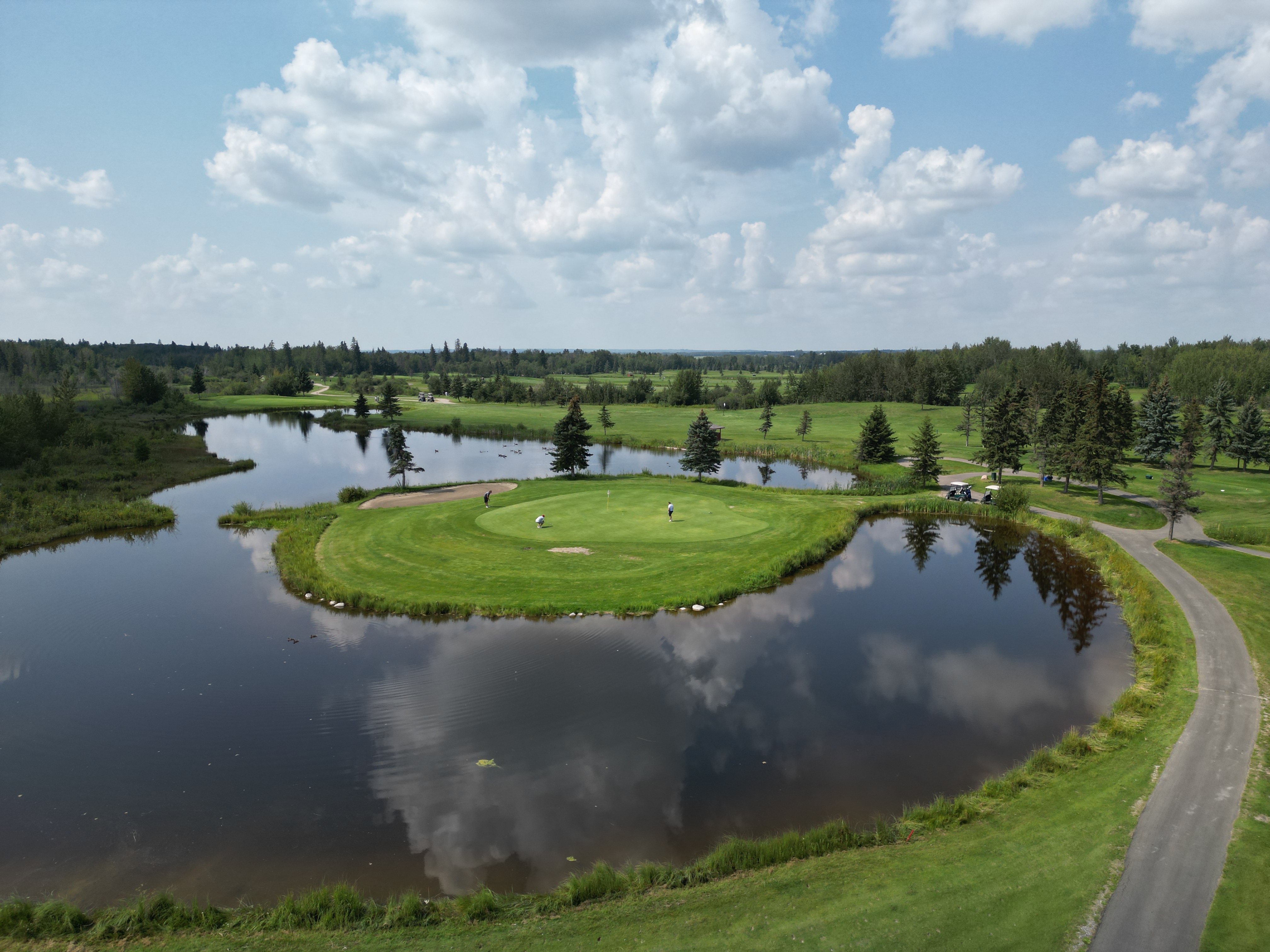 Aerial view of Edmonton Springs Golf Course